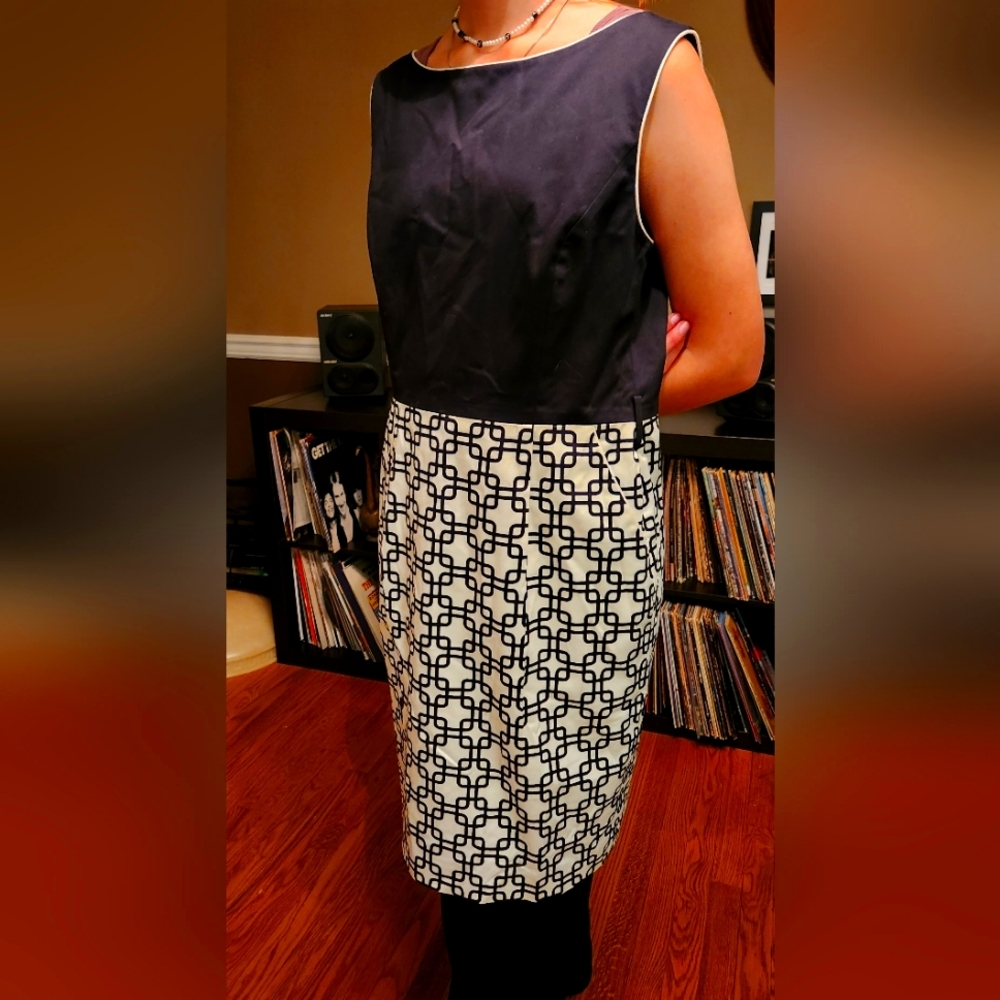 Tahari Arthur S. Levine Women black and white dress size 10
